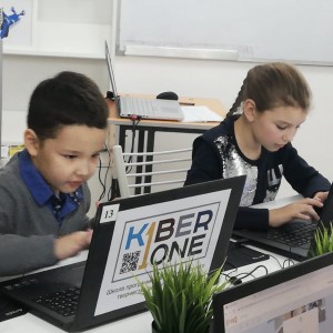 KiberOne объявляет набор юных программистов в Усть-Каменогорске - Школа программирования для детей, компьютерные курсы для школьников, начинающих и подростков - KIBERone г. Дзвели Тбилиси